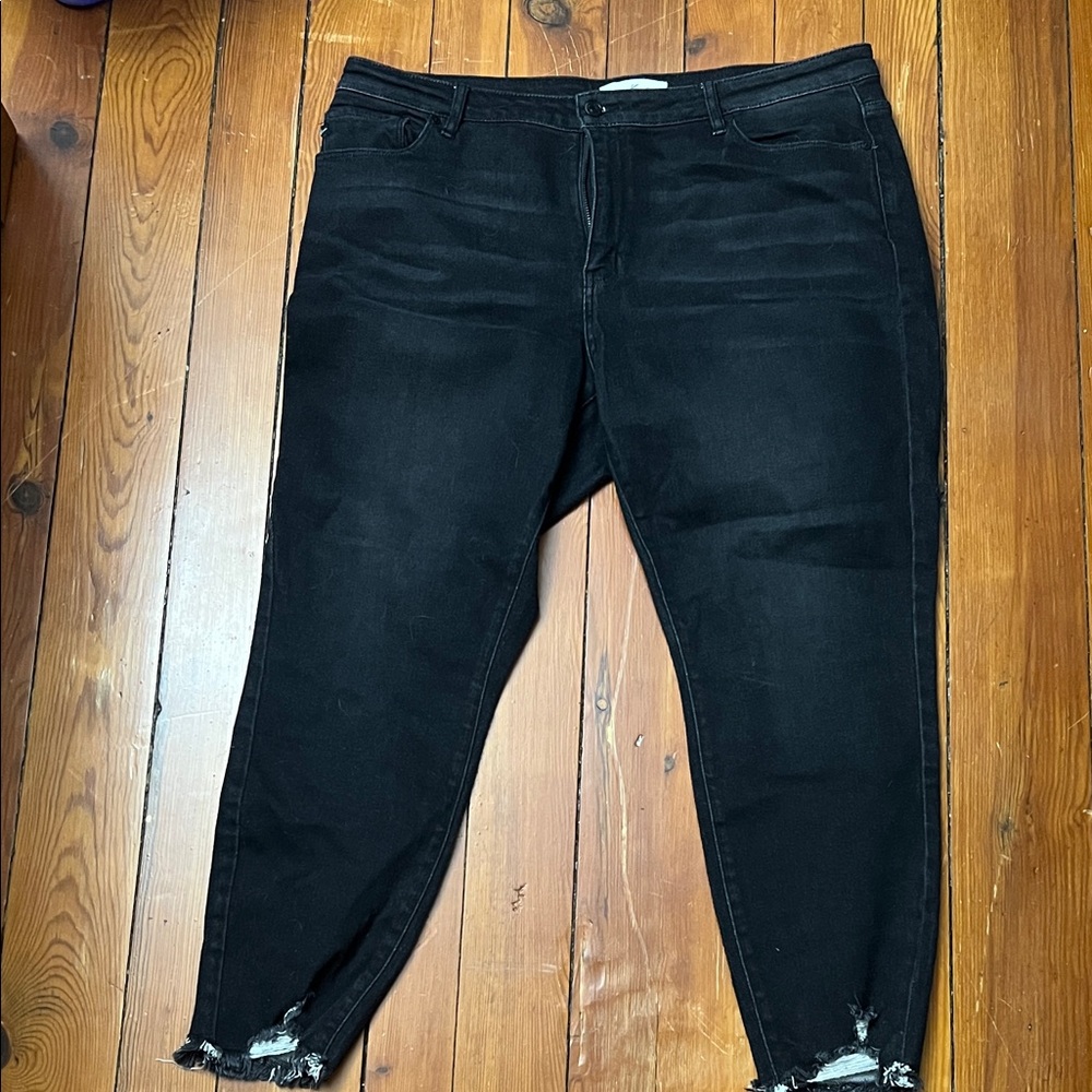 KanCan Distressed Black Ankle Jeans 3X